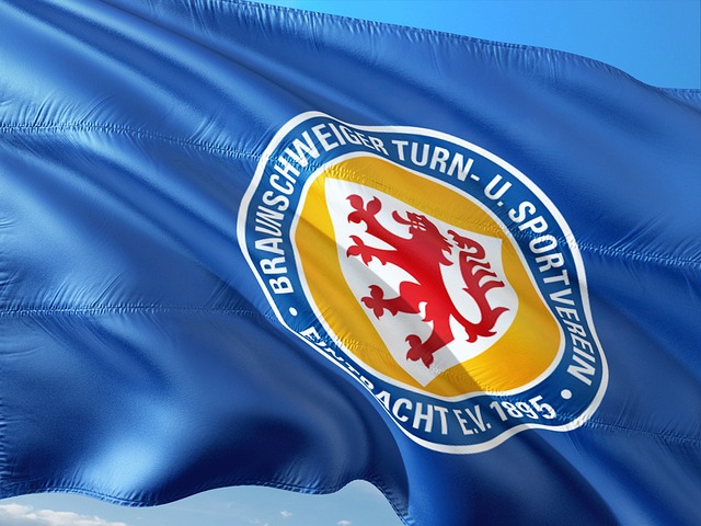 屠杀!勇士148-106马刺,球员评分:5人满分、5人及格、2人崩盘.